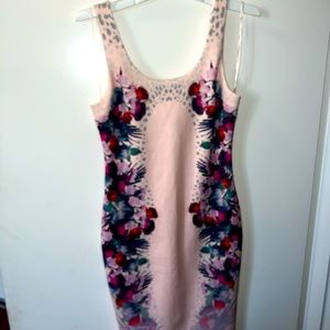 Guess Floral Dress Size: Medium